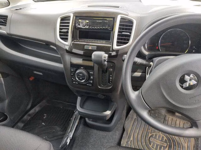 MITSUBISHI DELICA D:2