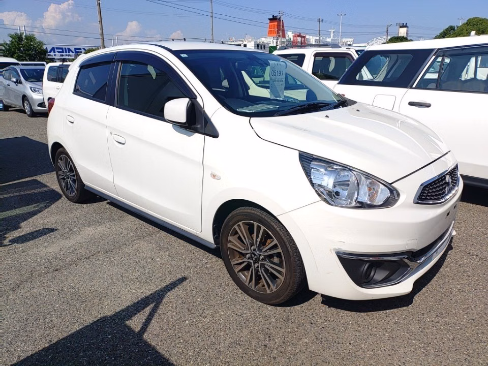 MITSUBISHI MIRAGE