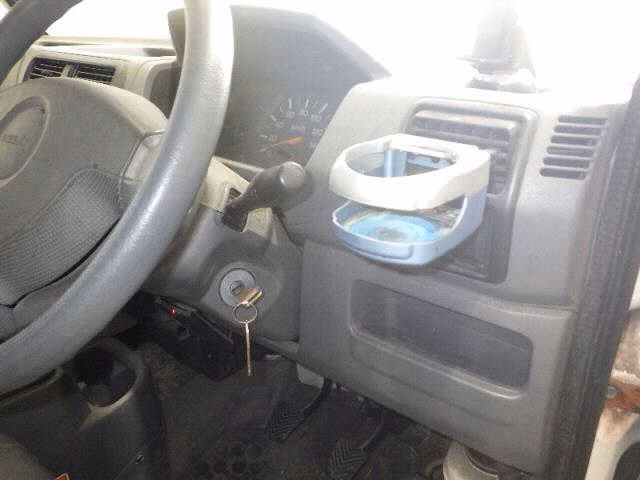 NISSAN CLIPPER