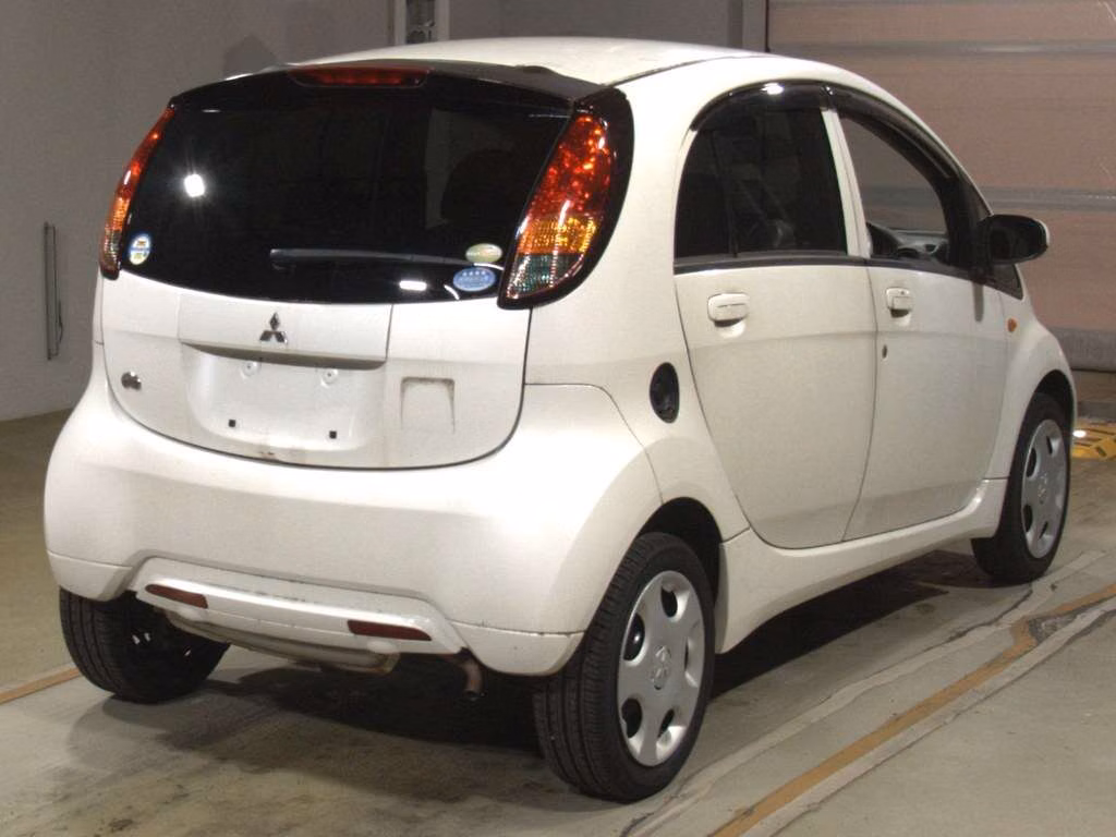 MITSUBISHI I