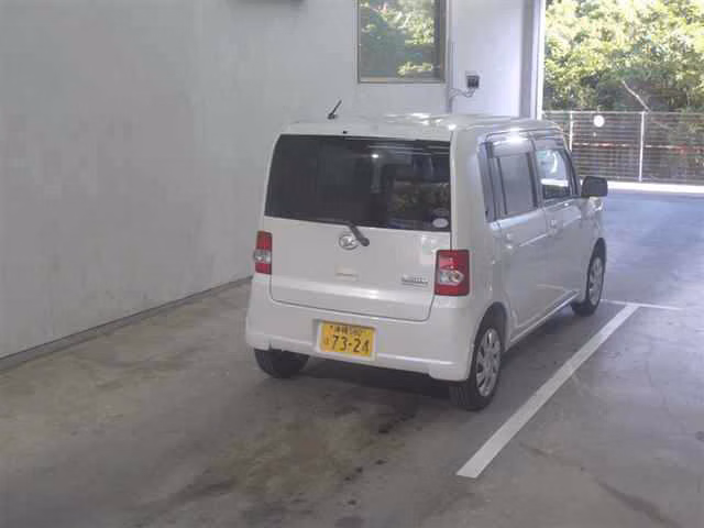 DAIHATSU MOVE CONTE