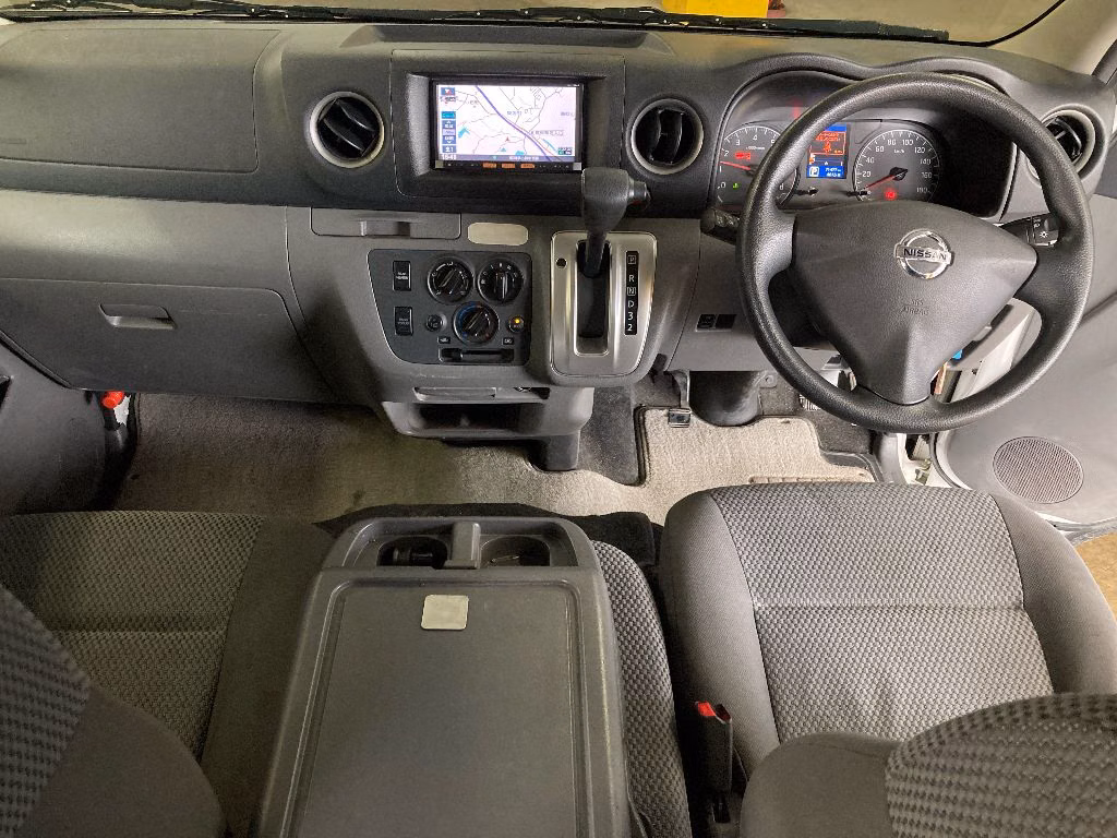 NISSAN NV350 CARAVAN