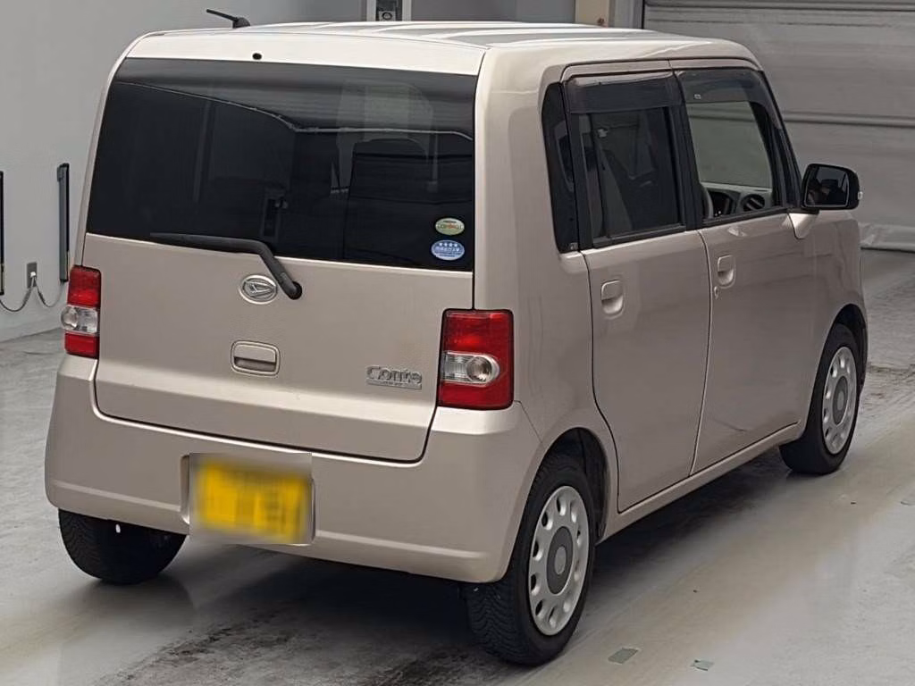 DAIHATSU MOVE CONTE