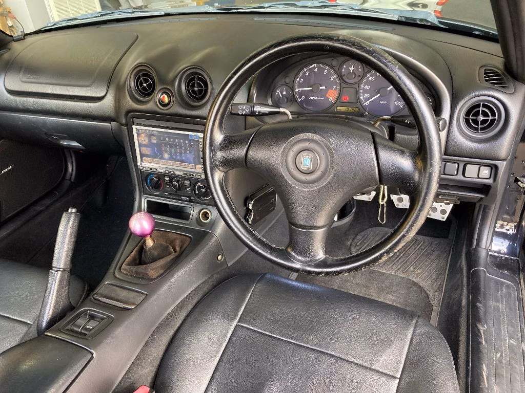 MAZDA ROADSTER
