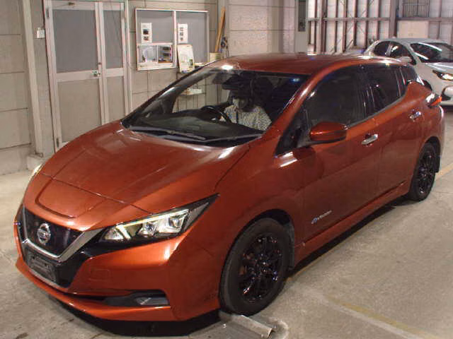 NISSAN LEAF