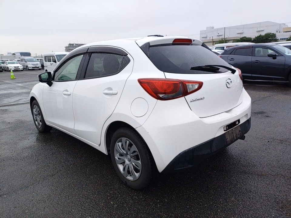 MAZDA DEMIO