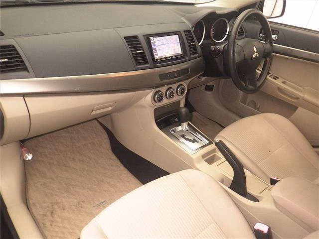 MITSUBISHI GALANT FORTIS