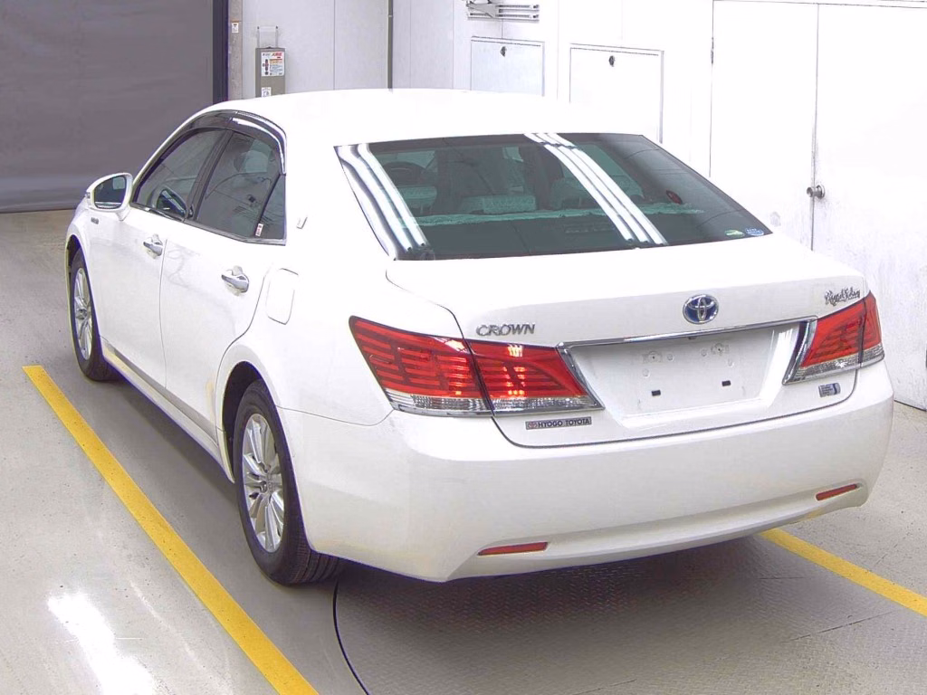 TOYOTA CROWN