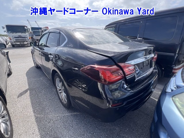 NISSAN FUGA