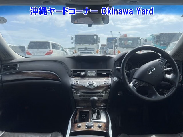NISSAN FUGA