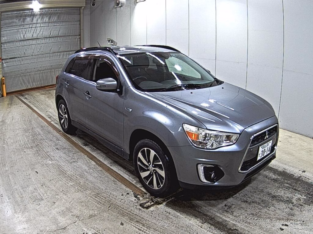 MITSUBISHI RVR