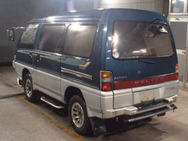 MITSUBISHI DELICA