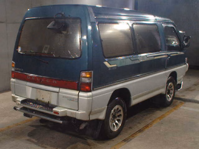 MITSUBISHI DELICA
