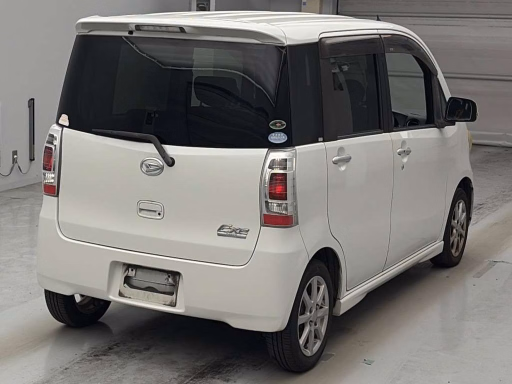 DAIHATSU TANTO EXE