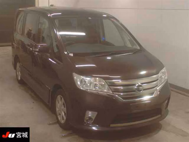 NISSAN SERENA