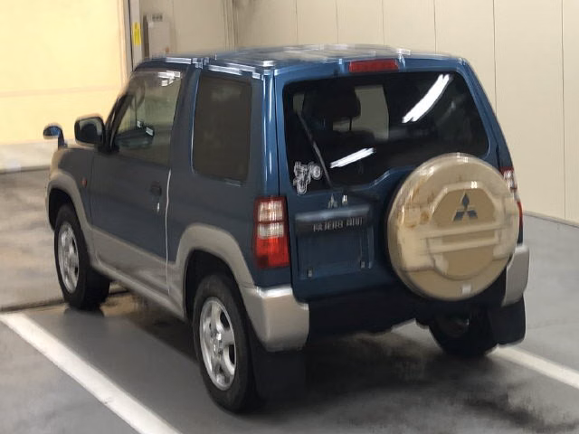 MITSUBISHI PAJERO MINI
