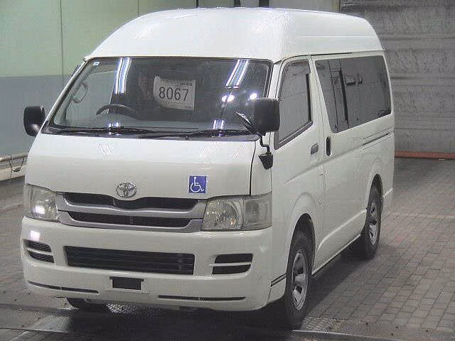 TOYOTA REGIUS ACE