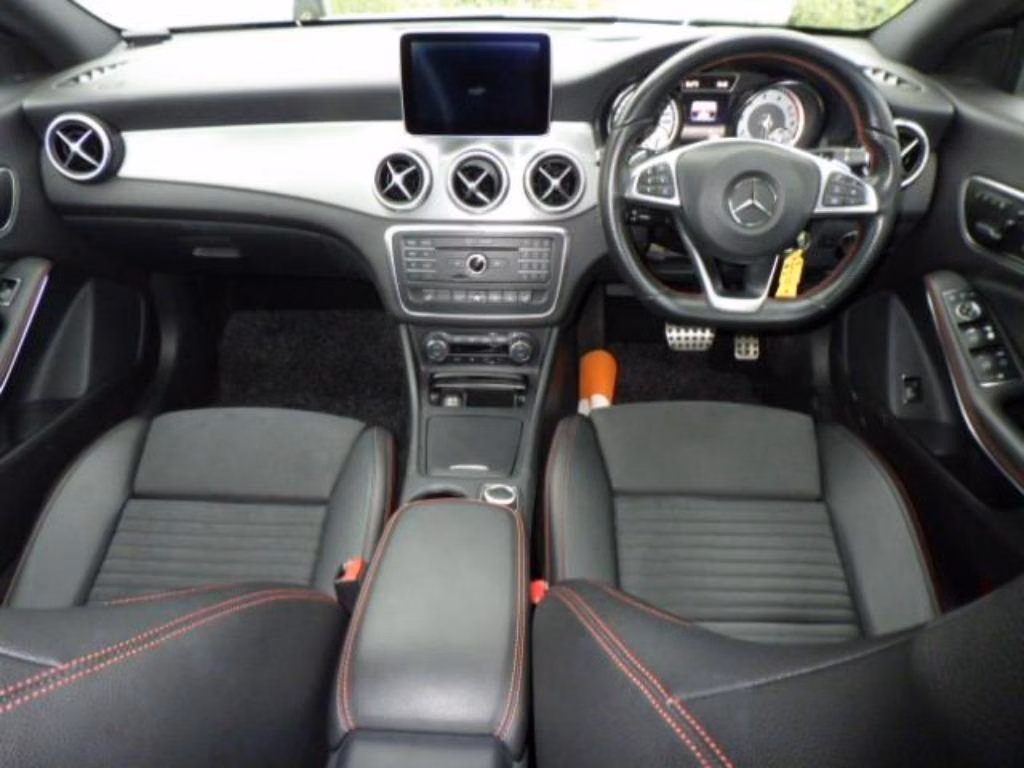 MERCEDES-BENZ CLA-CLASS