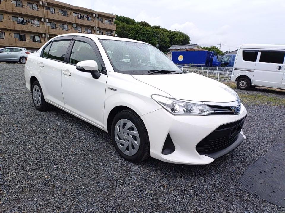 TOYOTA COROLLA AXIO