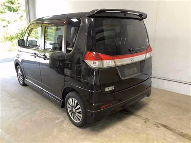 MITSUBISHI DELICA D:2
