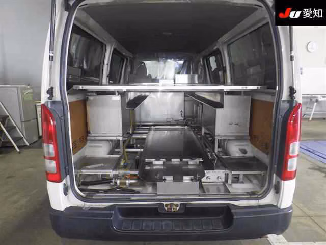 TOYOTA REGIUS ACE