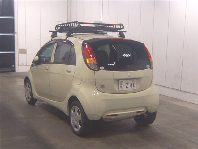 MITSUBISHI I