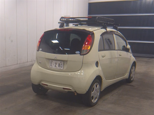MITSUBISHI I