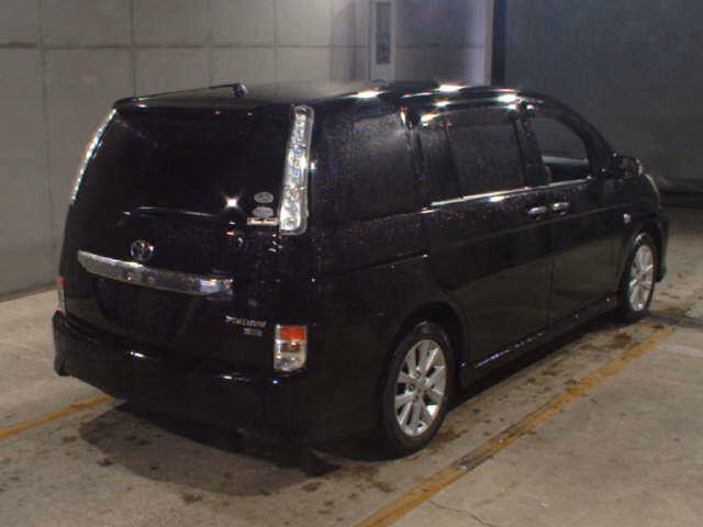 TOYOTA ISIS