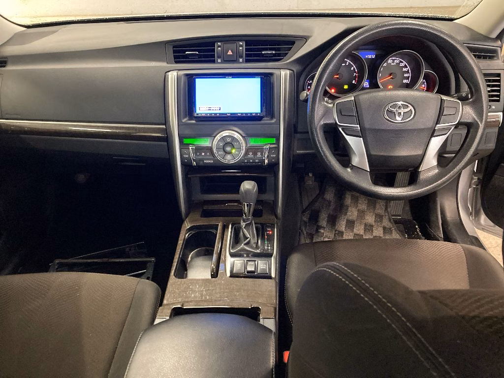TOYOTA MARK X