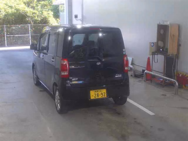DAIHATSU TANTO EXE