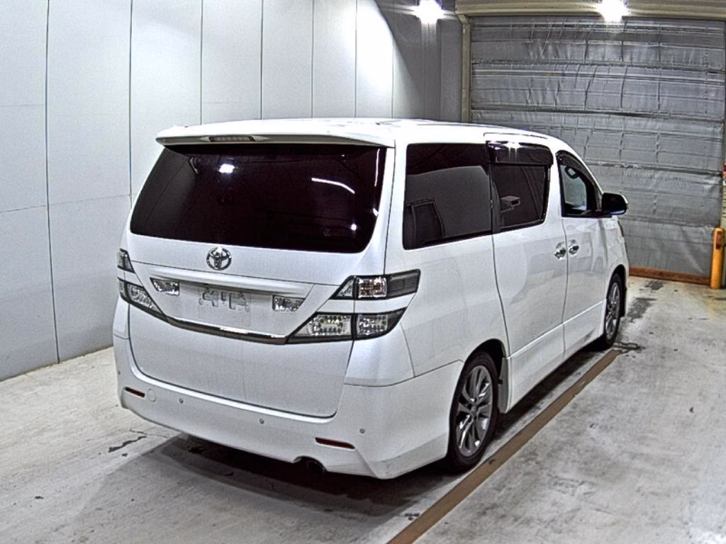 TOYOTA VELLFIRE