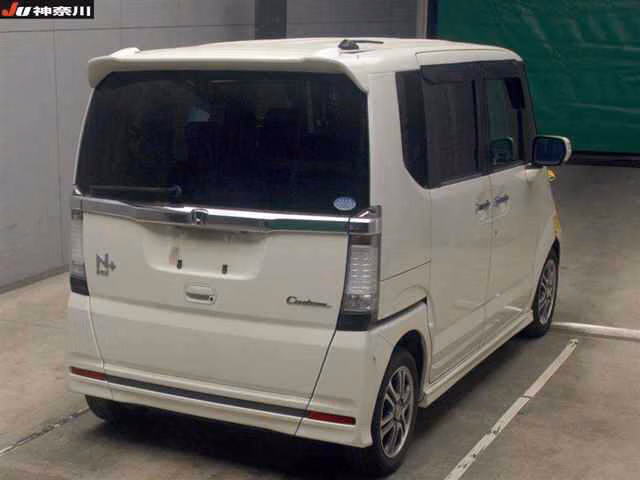 HONDA N-BOX+