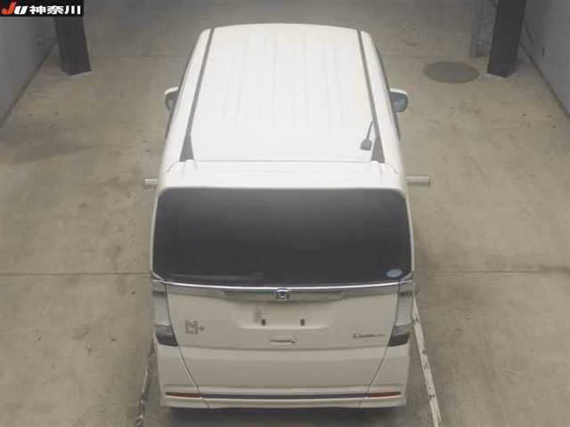 HONDA N-BOX+