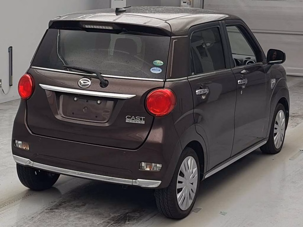 DAIHATSU CAST