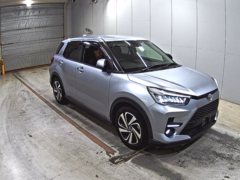 TOYOTA RAIZE