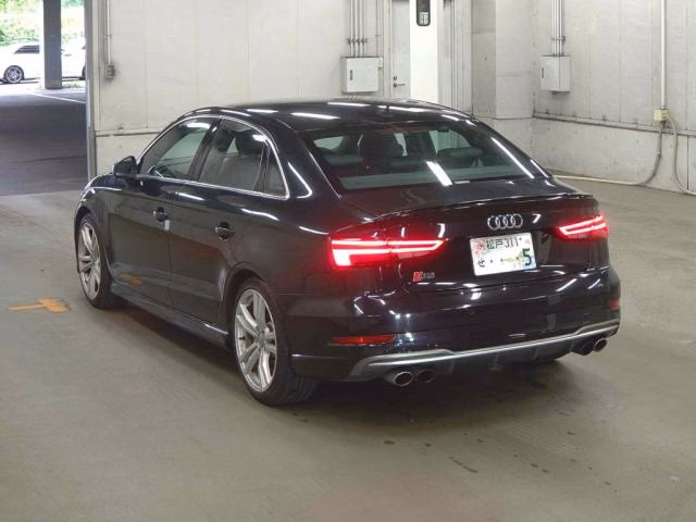 AUDI S3