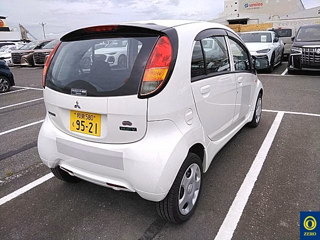 MITSUBISHI I-MIEV