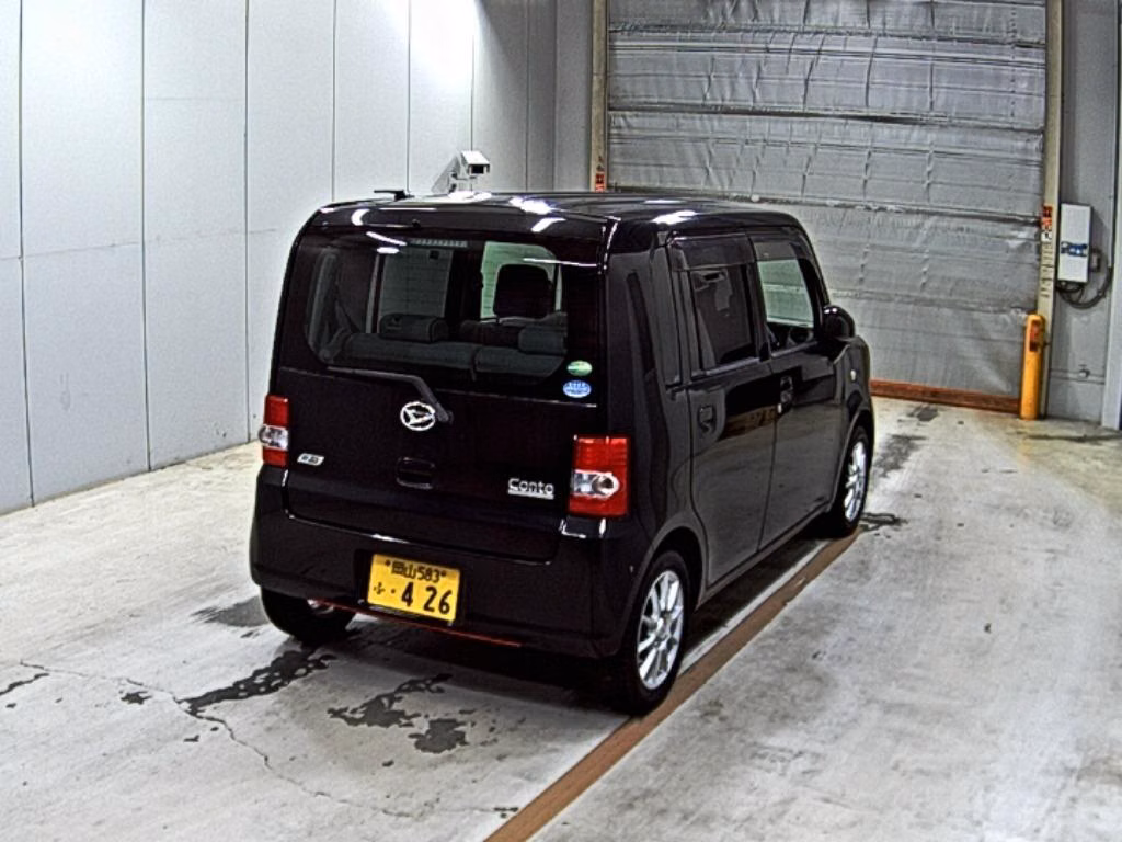 DAIHATSU MOVE CONTE