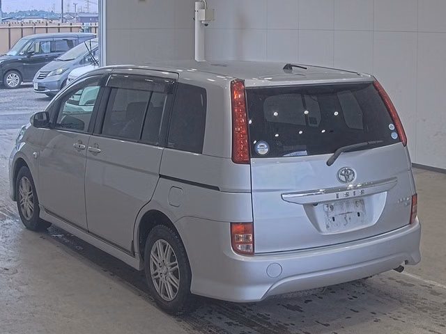 TOYOTA ISIS