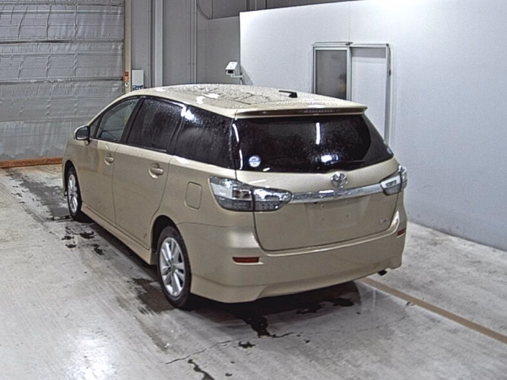 TOYOTA WISH