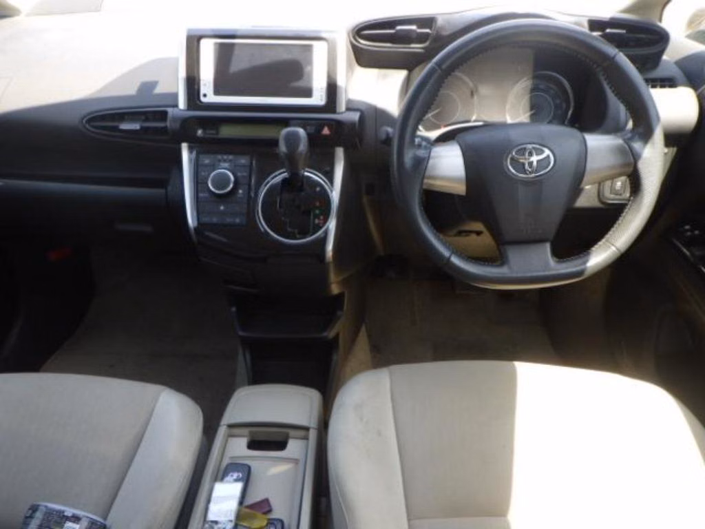 TOYOTA WISH