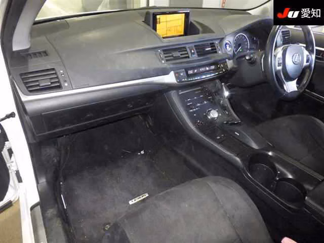 LEXUS CT200H