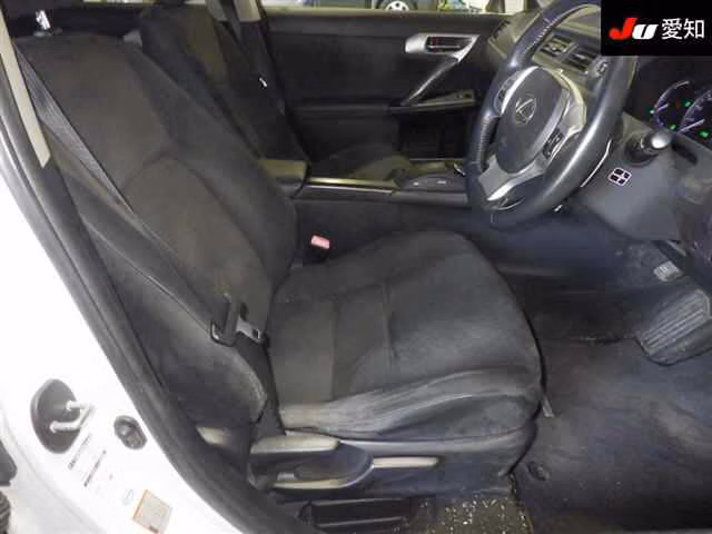LEXUS CT200H