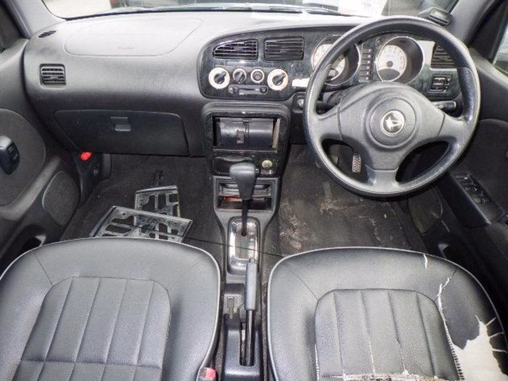 DAIHATSU MIRA GINO