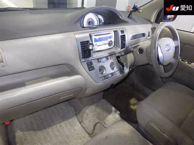 TOYOTA RAUM