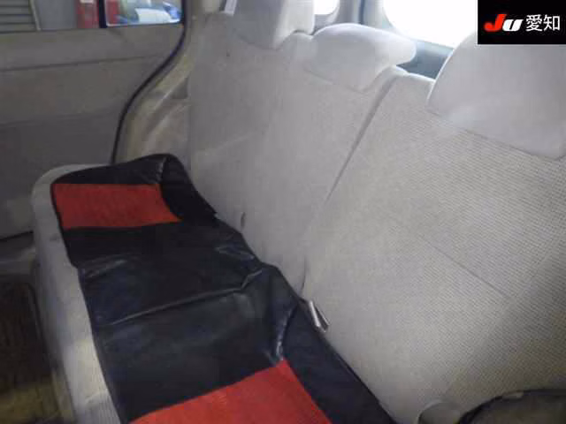 TOYOTA RAUM