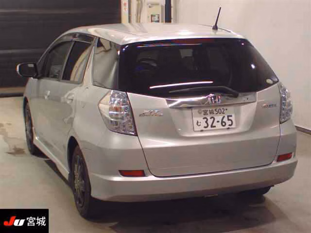 HONDA FIT SHUTTLE