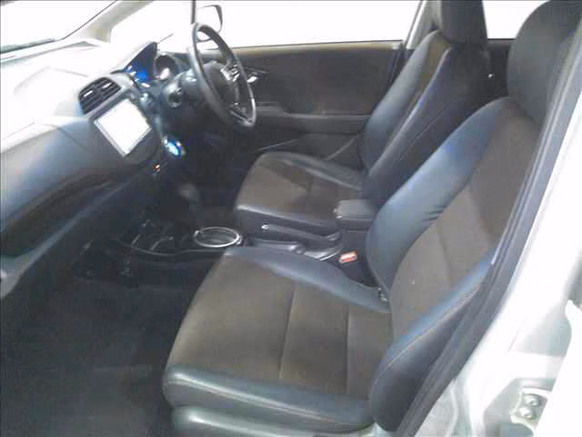 HONDA FIT SHUTTLE