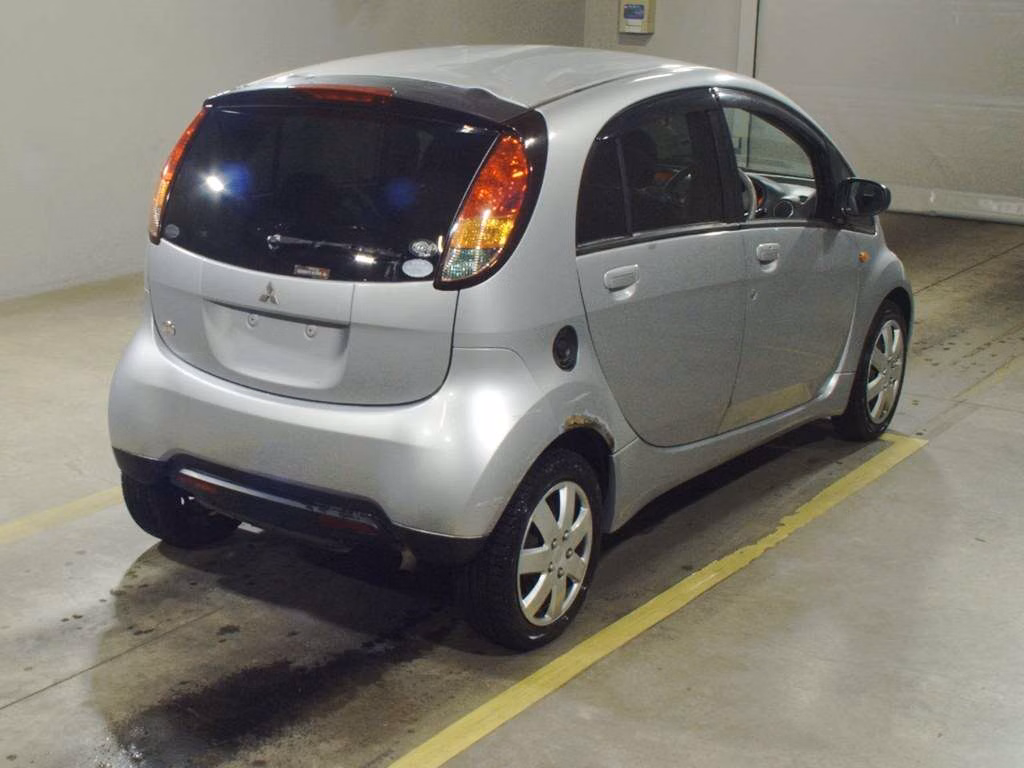 MITSUBISHI I