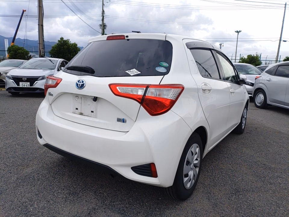 TOYOTA VITZ